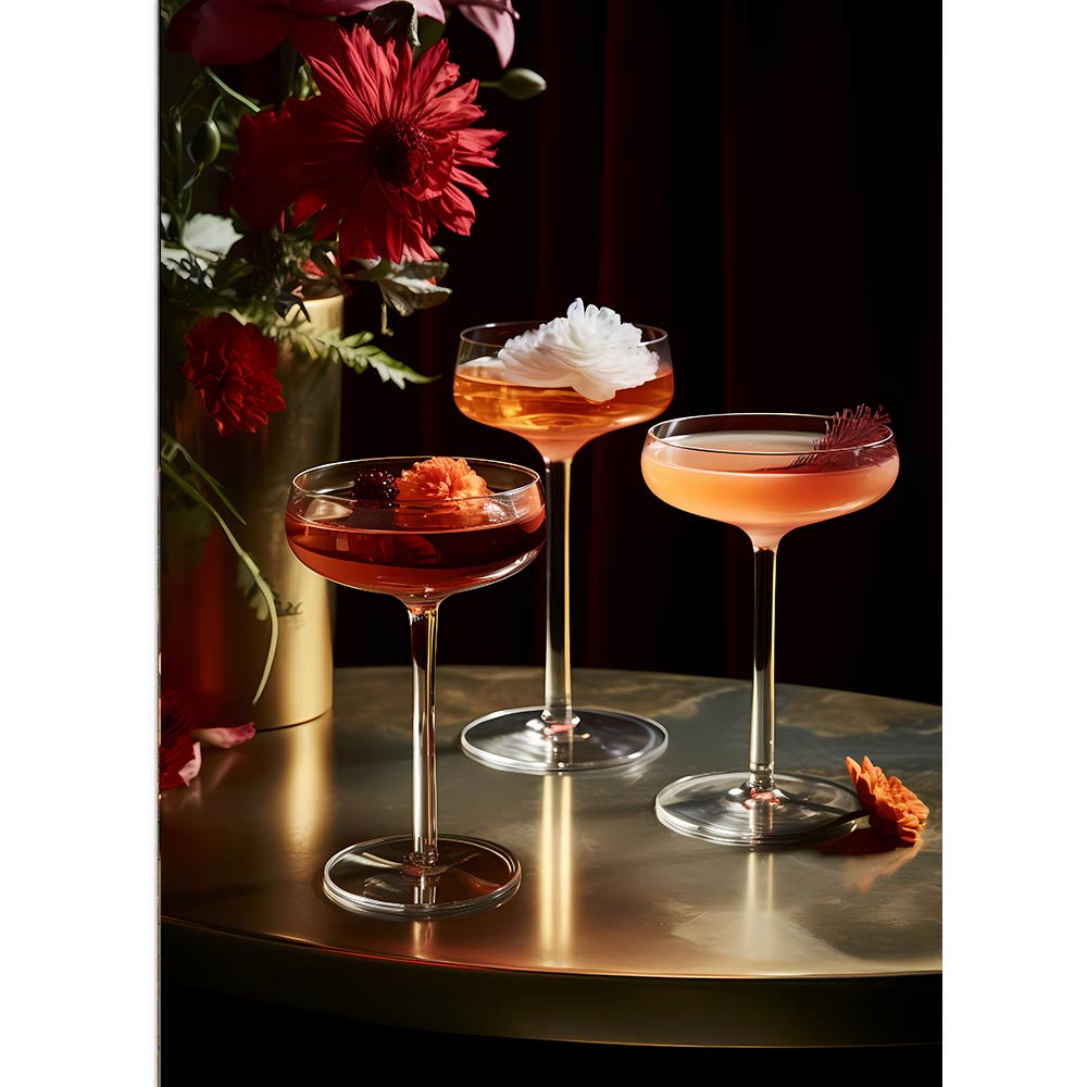 3 Cocktails mit Blumen